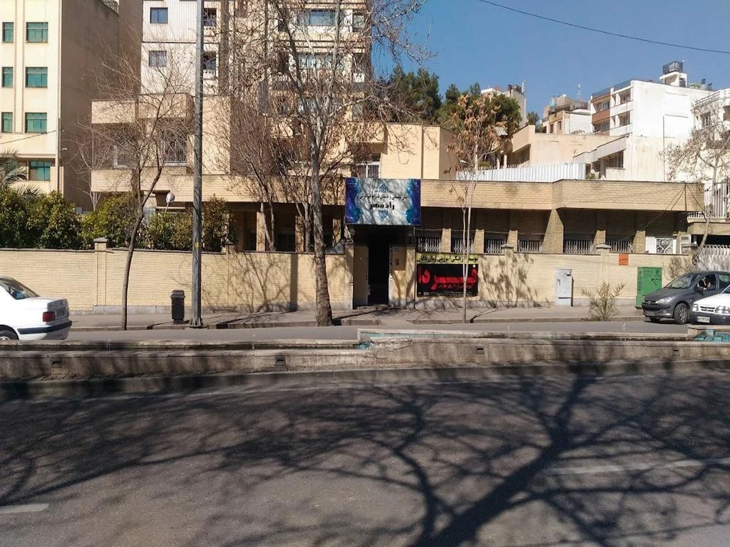 بهترین آموزشگاه زبان ایتالیایی شیراز : 3 ماهه + تضمینی (شهریه + آدرس وتلفن) 3 آموزشگاه زبان ایتالیایی شیراز آموزشگاه زبان فردا