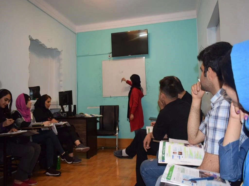 آموزشگاه زبان روسی تهران ایران آکسفورد